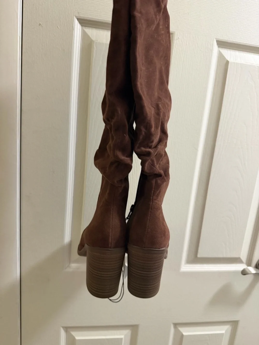 Universal Thread Brown Suede Boots